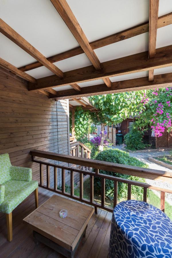 Giritimu Evleri Bed & Breakfast Selimiye  Bagian luar foto