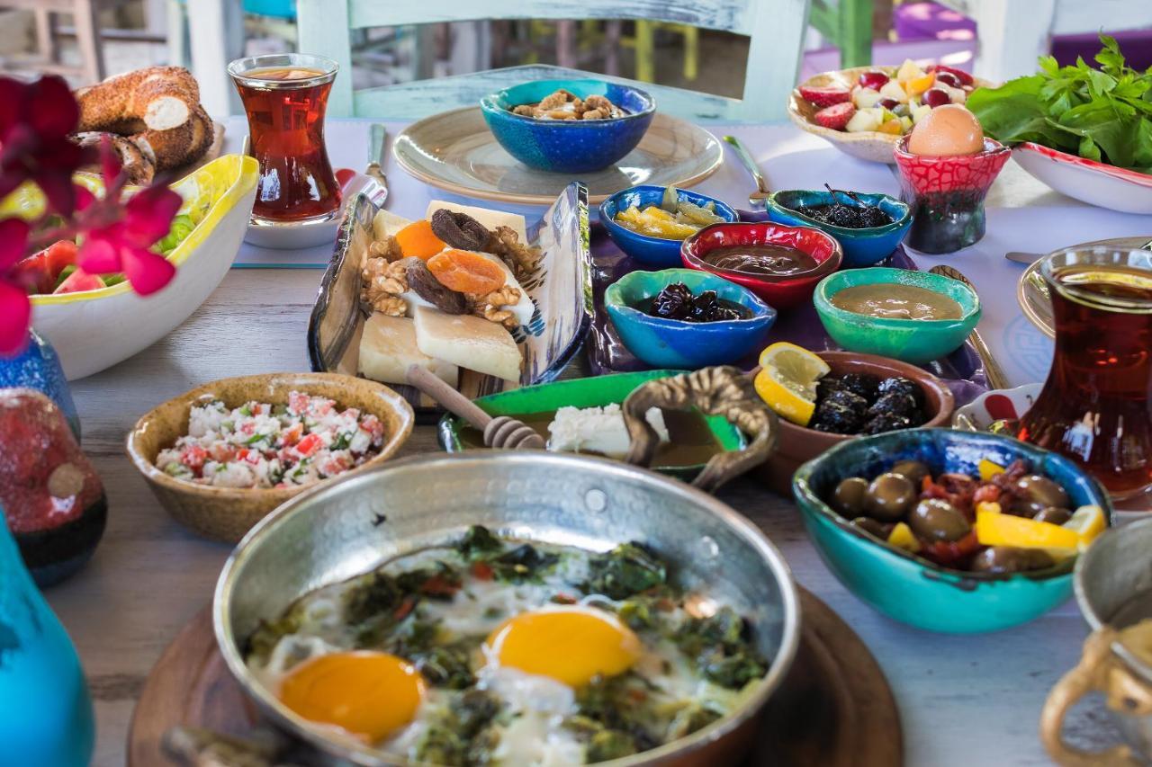 Giritimu Evleri Bed & Breakfast Selimiye  Bagian luar foto
