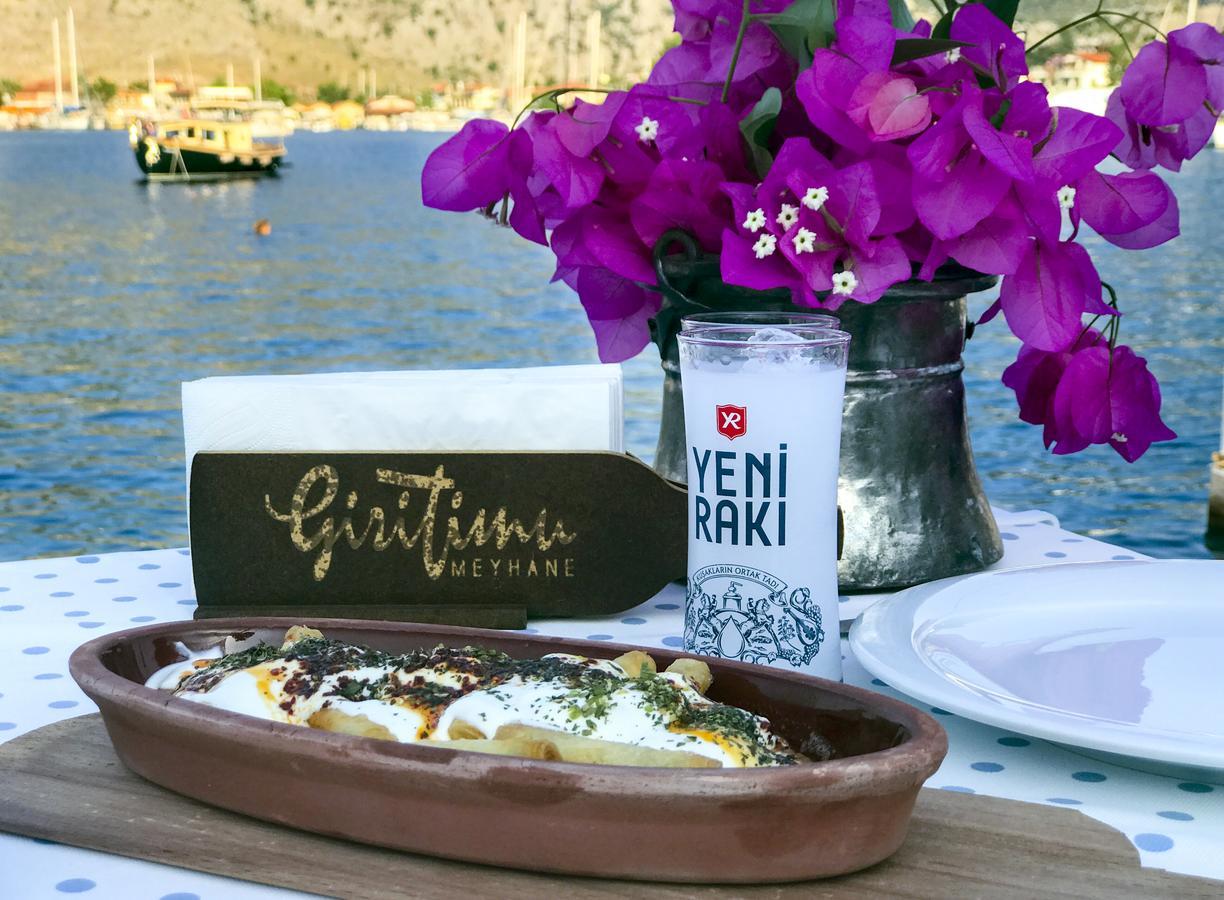 Giritimu Evleri Bed & Breakfast Selimiye  Bagian luar foto